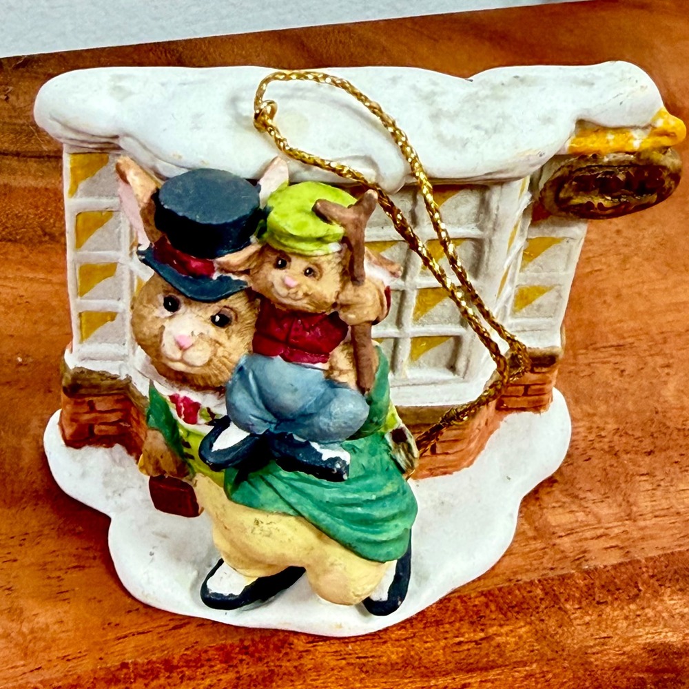 Enesco A Christmas Carol Jane Chambless Rabbit Toy‎ Shop Ornament 1990 Vintage